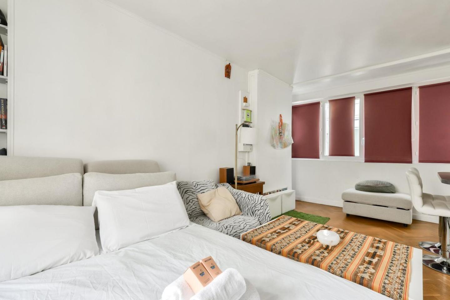 Superbe T2 Bien Equipe Pere Lachaise - Bastille Appartement